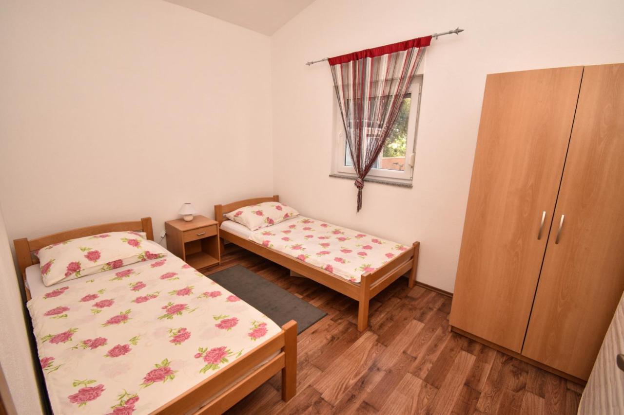 Apartmani Lukic Vir Eksteriør billede